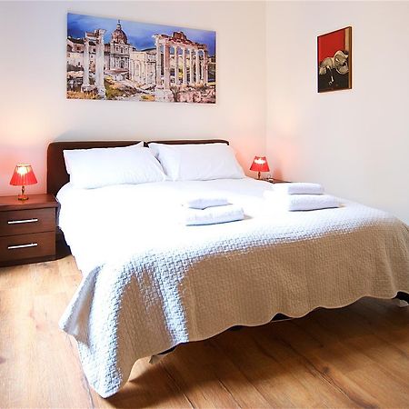Vetrina Holidays Apartment Navona Roma Eksteriør bilde
